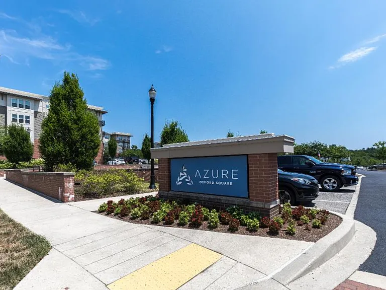 Azure Oxford Square — Photo 33