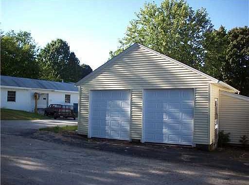2nd image of 48 Read Ave