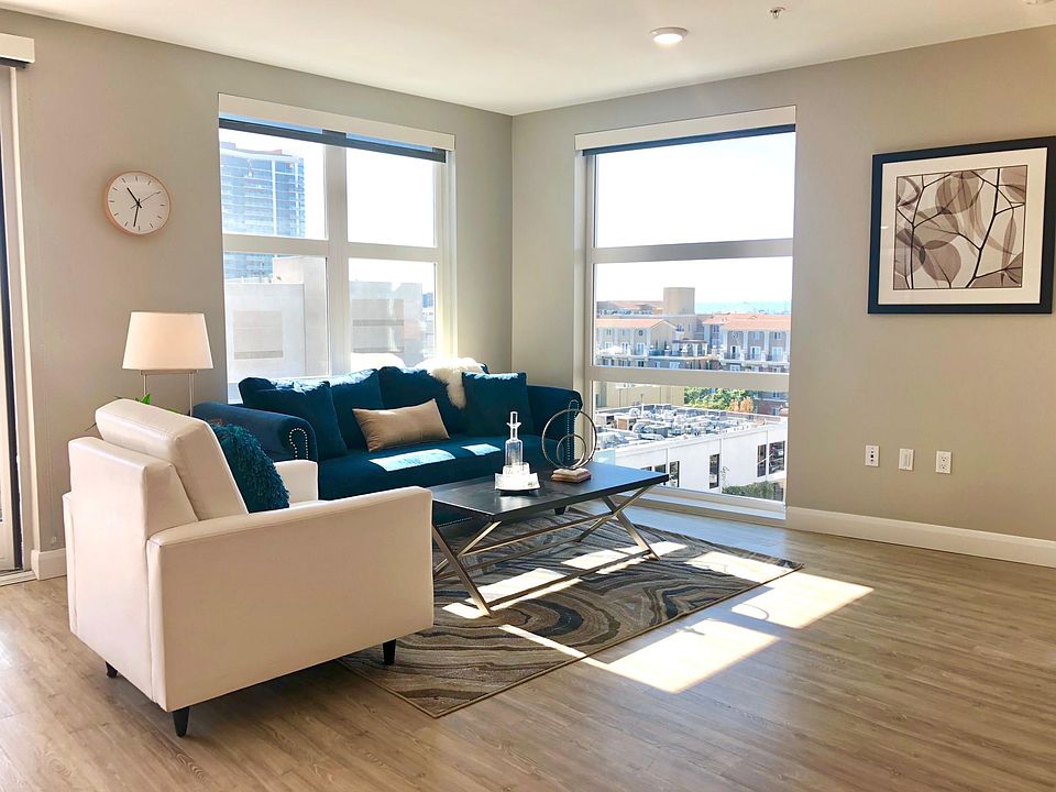 1st image of 549 W Date St #504