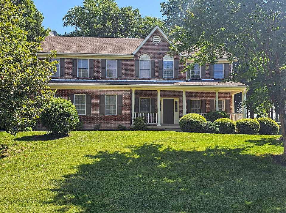 1st image of 6122 Mint Springs Dr