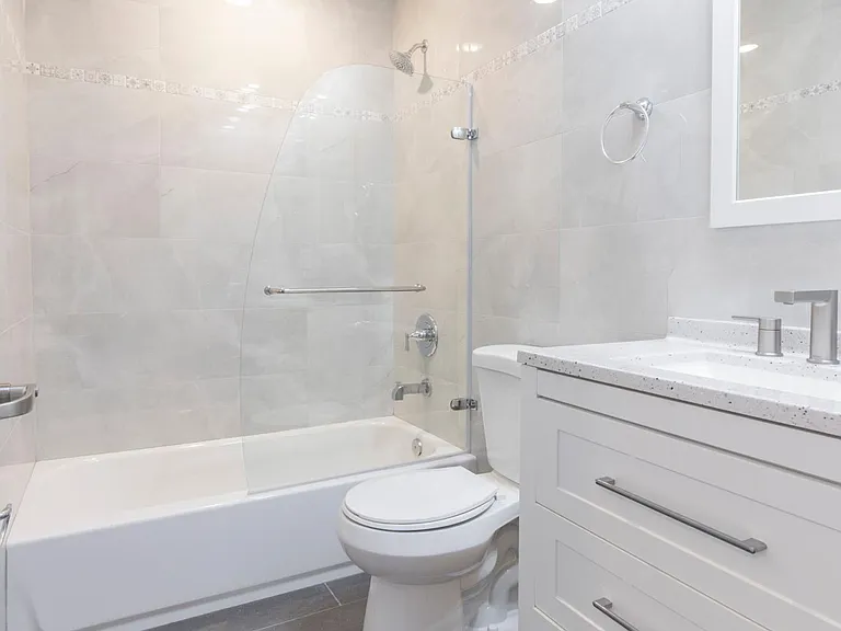 1422 Ogden St #2 — Photo 7