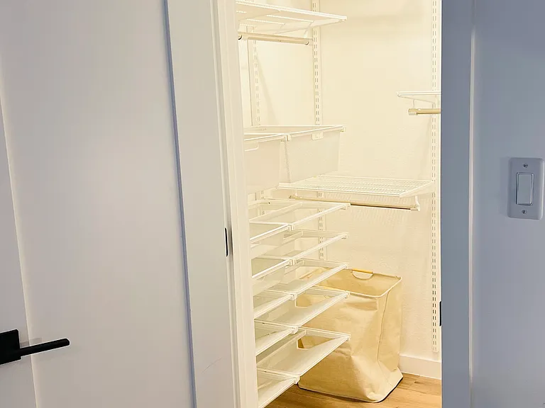 500 E Riverside Dr — Photo 16