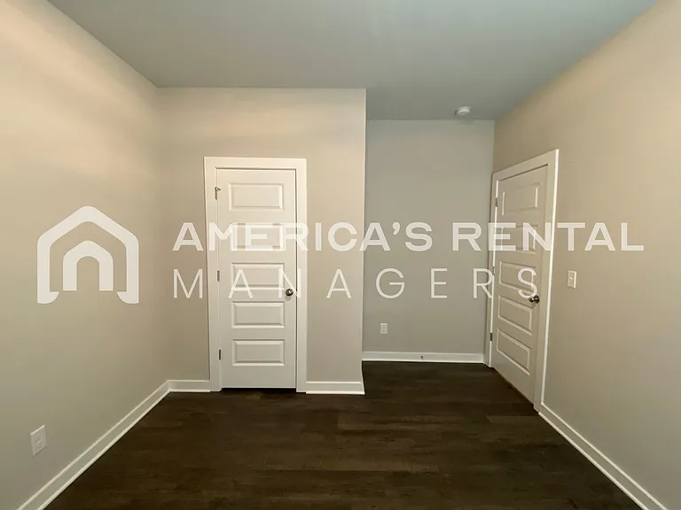 460 Ridge View Cir — Photo 16