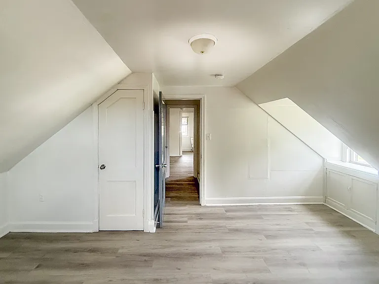 108 E Roanoke St — Photo 13