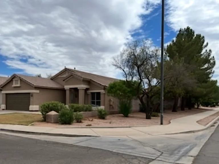 334 N Brighton Ln — Photo 2