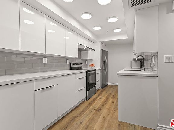 5th image of 10660 Wilshire Blvd APT 407