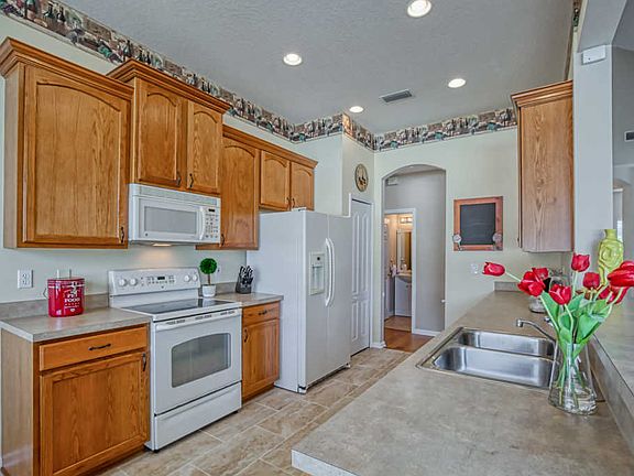 3rd image of 2672 Creekfront Dr