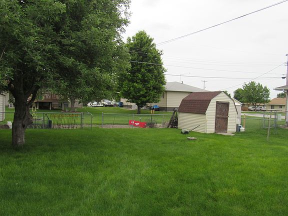 2nd image of 1107 11th Ave
