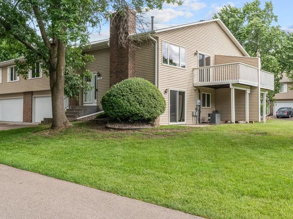 4656 Ridge Cliff Dr, Saint Paul, MN 55122