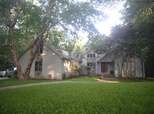 8832 Stage Ford Rd, Raleigh, NC 27615