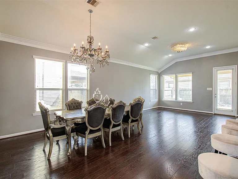 18707 Naples Ridge Ct — Photo 24