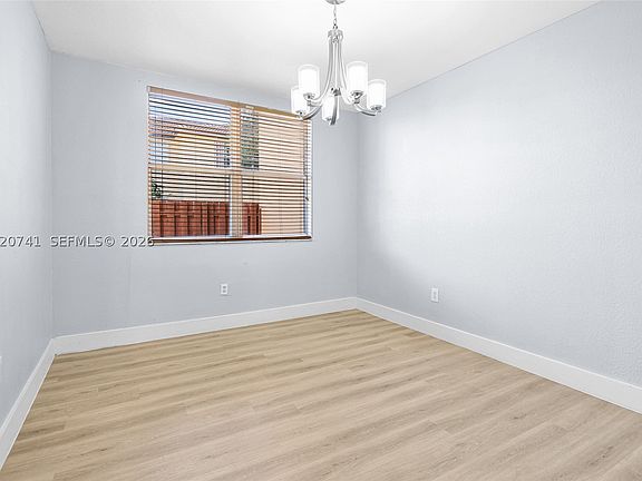 4th image of 1595 NE 33rd #110-3