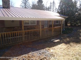 1154 Sunside Rd, Long Pond, PA 18334