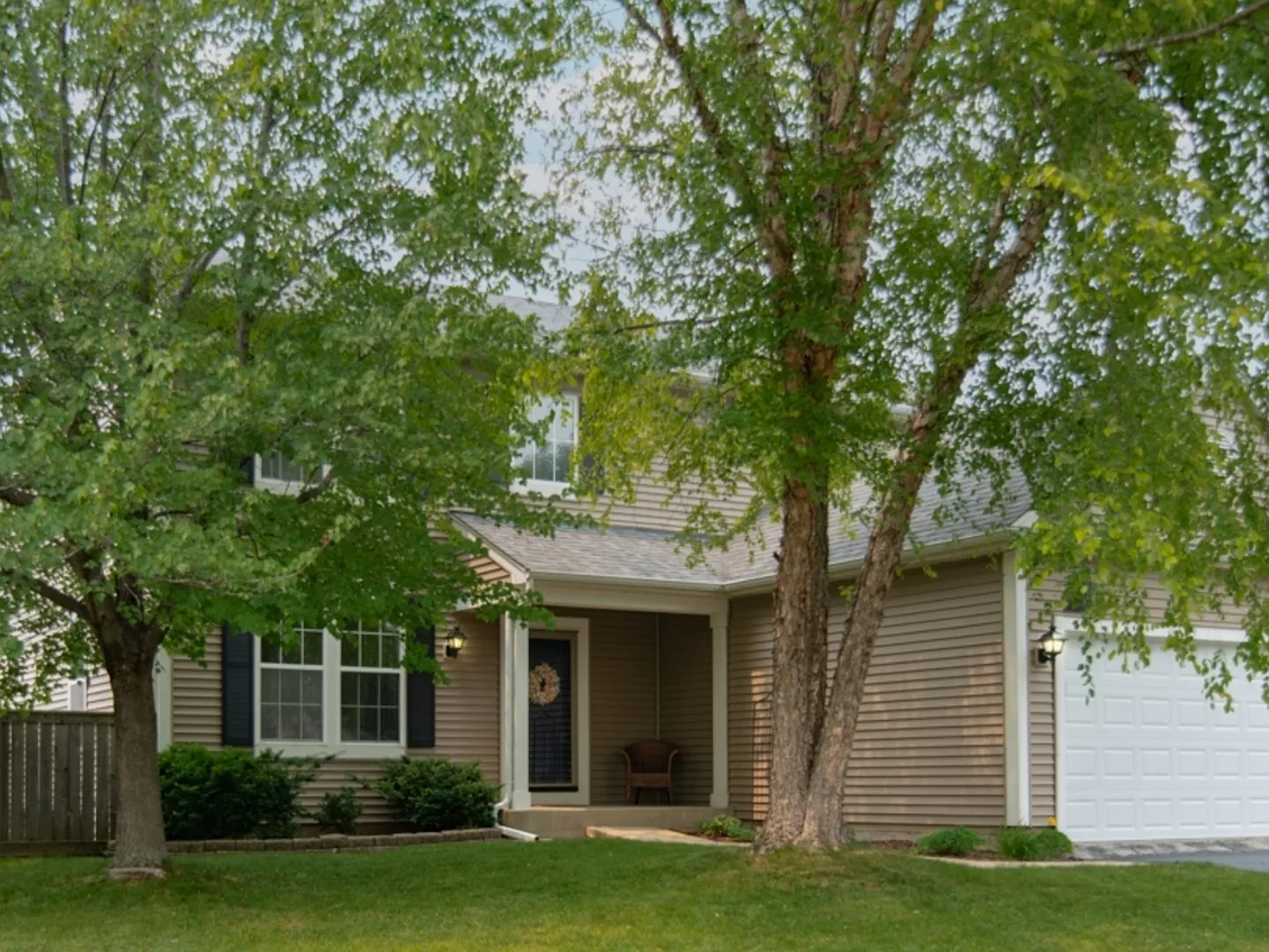 1318 Churchill Ln photo 1