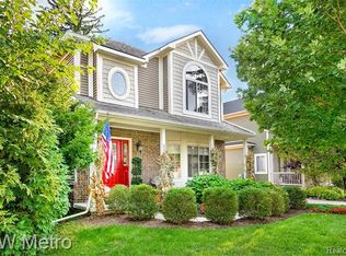 124 Woodside Rd, Royal Oak, MI 48073