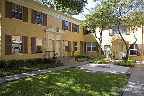 1st image of 4747A Bradford Dr