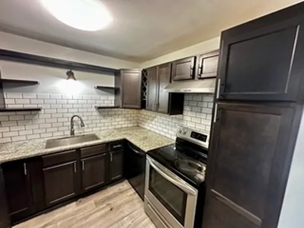 1201 S Rockford Ave #8, Tulsa, OK 74120
