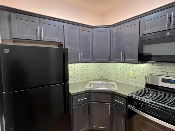 112 N 34th St APT 1F, Philadelphia, PA 19104