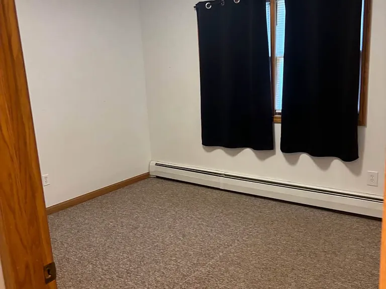 204 E North St #8 — Photo 7