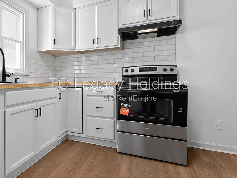 300 Ash Ave — Photo 15