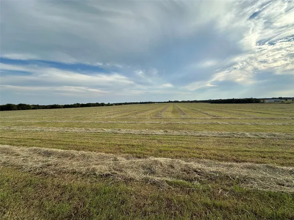 5848 Sandusky Rd, Whitesboro, TX 76273