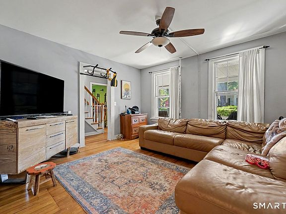 3rd image of 33 Pleasant Street