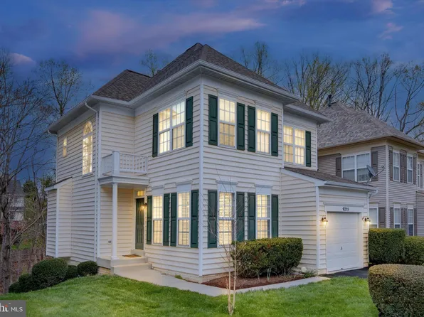 9255 Greenshire Dr, Manassas Park, VA 20111