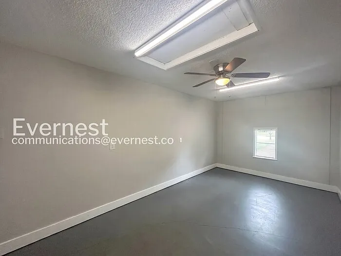 2912 Waverly Dr — Photo 18