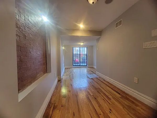 1st image of 1205 Jefferson Ave #1G