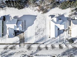 1503 RED OAK DRIVE, Hartford, WI 53027