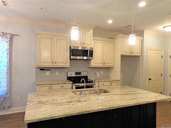 5th image of 189 Juliana Way