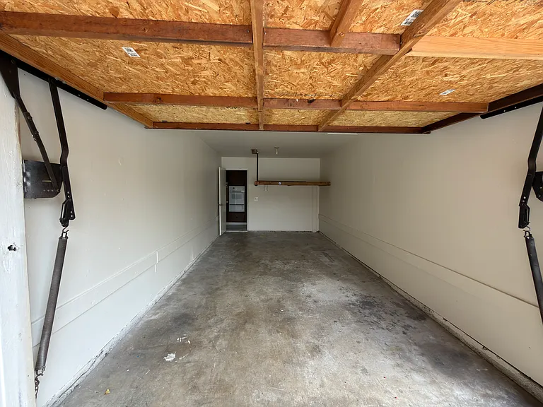 350 S Bedford Rd #350 — Photo 23