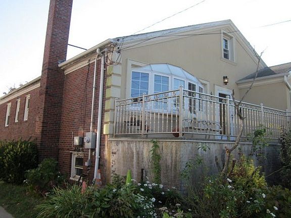 4th image of 416 Beach 141st St