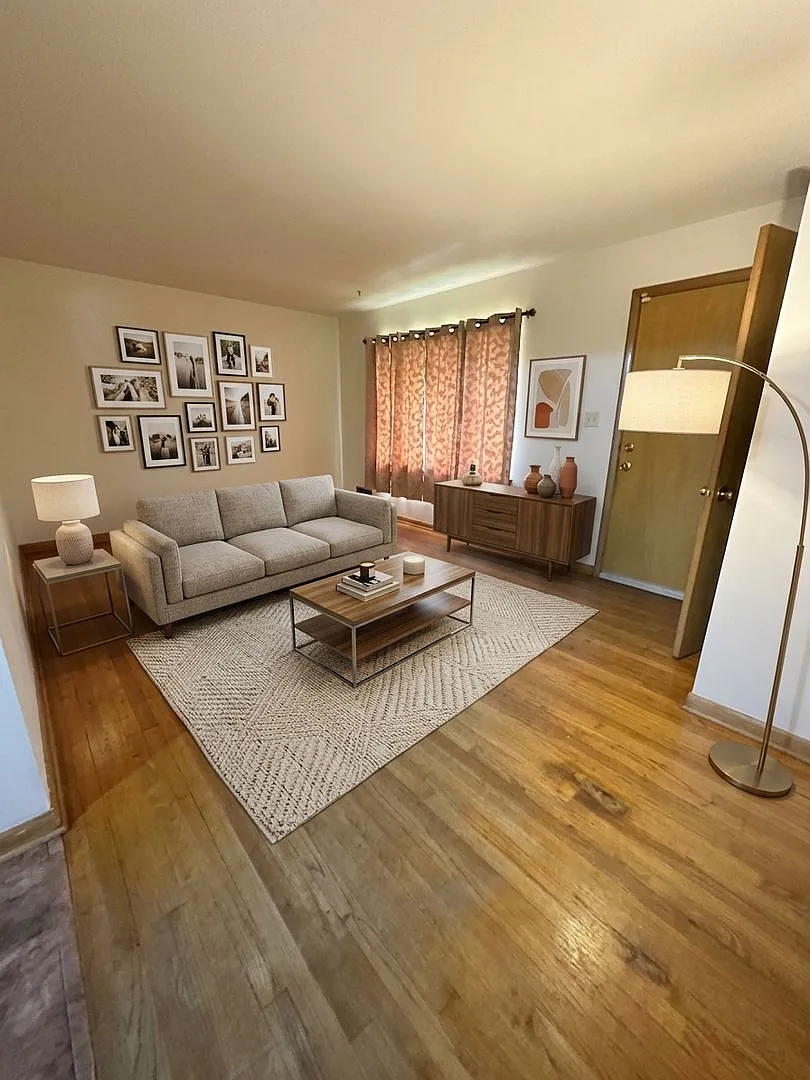 Charming & Updated 3-Bedroom Single-Family Home in Milwaukee! — Photo 3