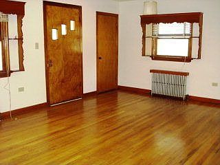 4th image of 1020 Pottsville St
