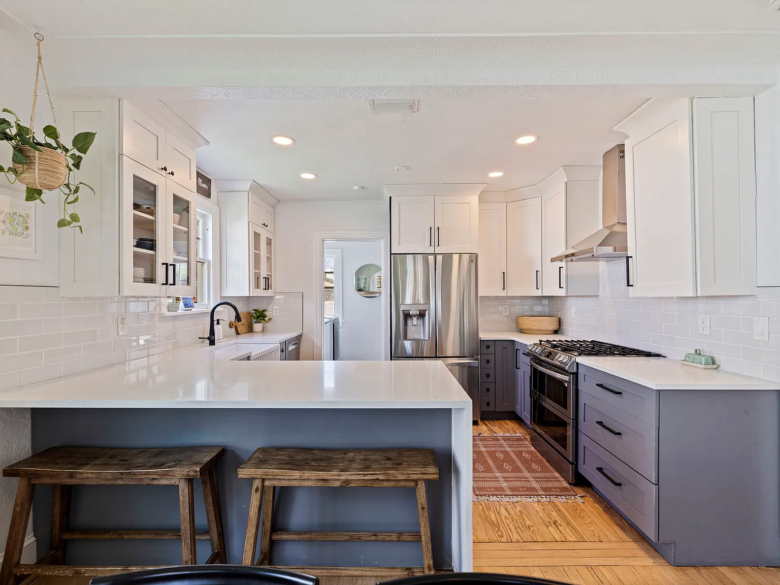 2 bed, 1434 sqft, $3,850 — Photo 3