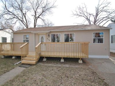 512 19th St NW, Minot, ND, 58703