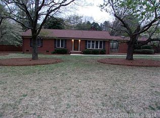 2012 Stallings Rd, Matthews, NC 28104