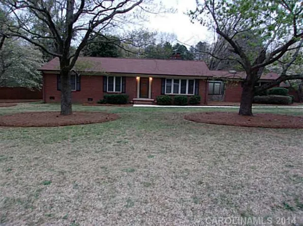 2012 Stallings Rd, Matthews, NC 28104