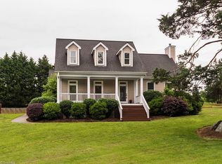 2172 Hathaway Ln, Graham, NC 27253