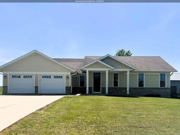 1521 Sunrise Trl, Sioux Center, IA 51250