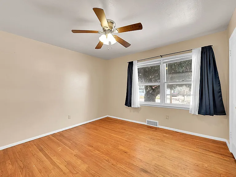 2317 De Soto Rd — Photo 23