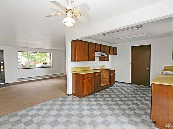 3rd image of 1681 E Treasure Island Dr
