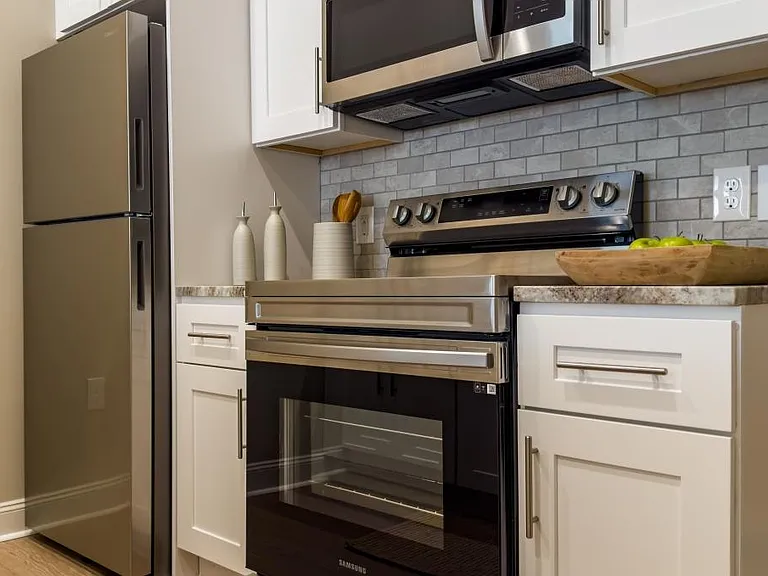 EIGHT WEST THIRD APARTMENTS — Photo 3