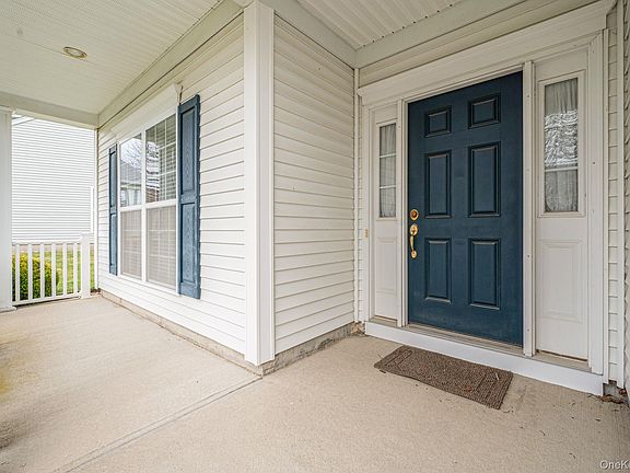 4th image of 16 Oakhurst Court