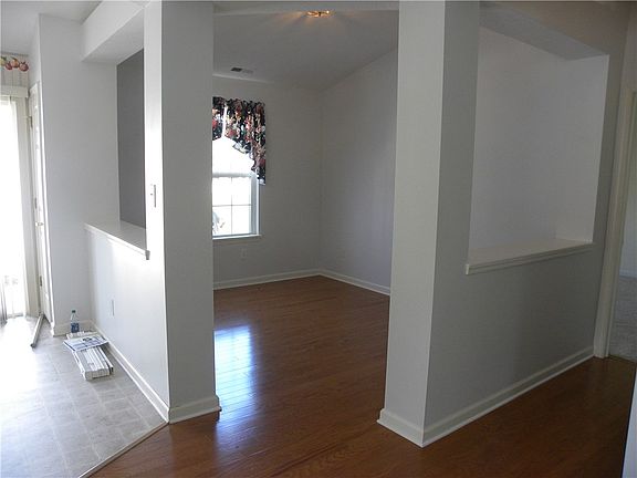 5th image of 7017 Peacock Lake Ct