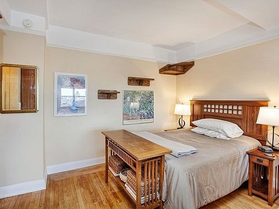 5th image of 249 8th Ave #19N