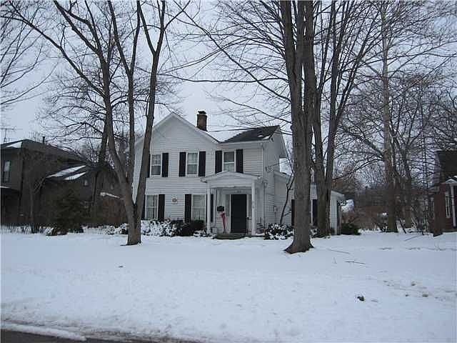1st image of 233 E 2nd St