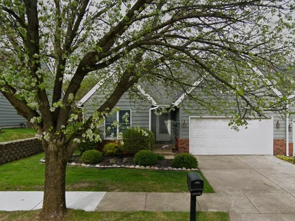 769 Rosslare Pl, Crown Point, IN 46307