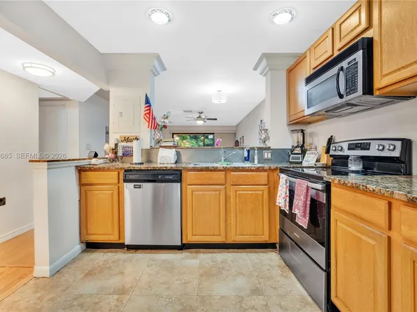 3777 NW 78th Ave APT 15G, Hollywood, FL 33024